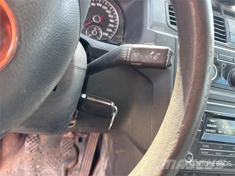 Volkswagen Caddy 2.0 TDI 122CV EURO6 4X4 Cargo Van شاحنة مقفلة