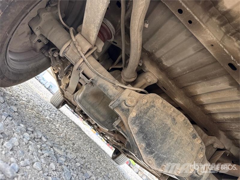 Volkswagen Caddy 2.0 TDI 122CV EURO6 4X4 Cargo Van شاحنة مقفلة