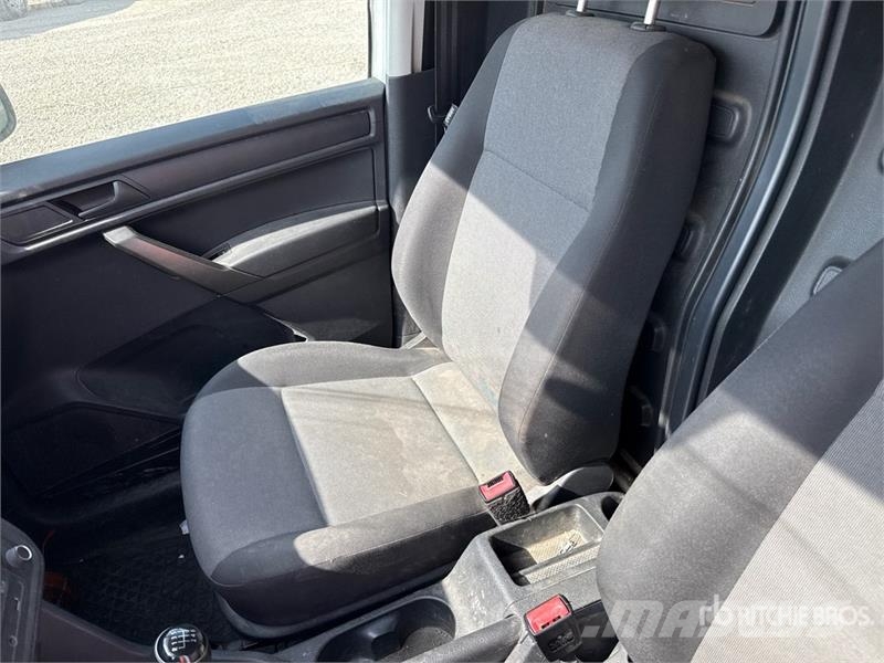 Volkswagen Caddy 2.0 TDI 122CV EURO6 4X4 Cargo Van شاحنة مقفلة