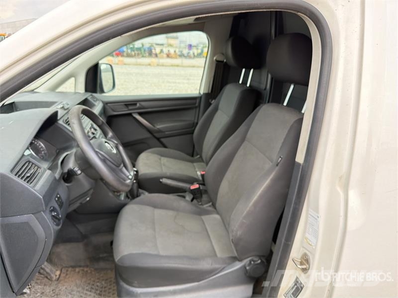 Volkswagen Caddy 2.0 TDI 122CV EURO6 4X4 Cargo Van شاحنة مقفلة
