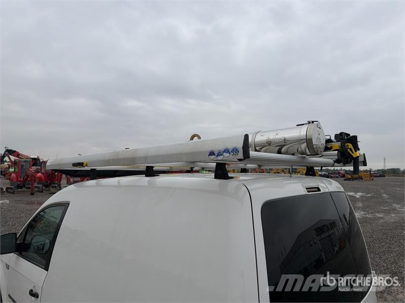 Volkswagen Caddy 2.0 TDI 122CV EURO6 4X4 Cargo Van شاحنة مقفلة
