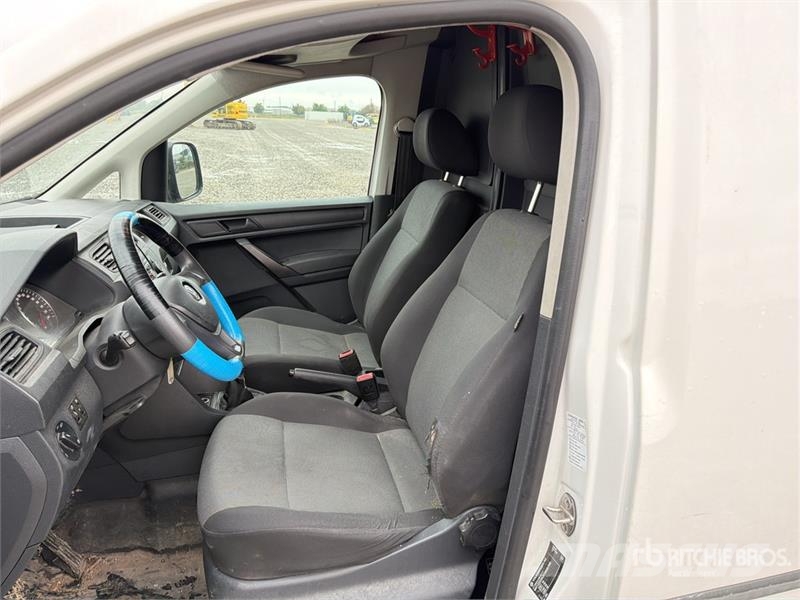Volkswagen Caddy 2.0 TDI 122CV EURO6 4X4 Cargo Van شاحنة مقفلة