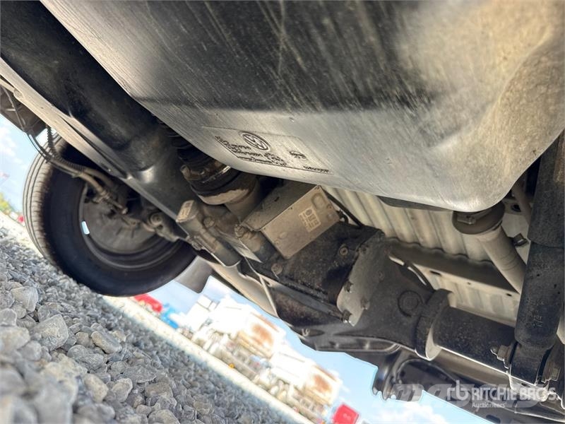 Volkswagen Caddy 2.0 TDI 122CV EURO6 4X4 Cargo Van شاحنة مقفلة