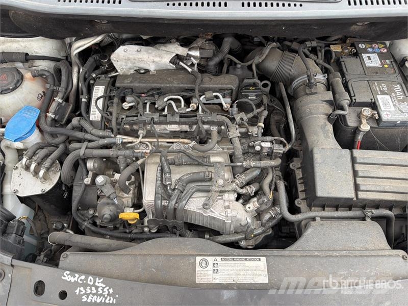 Volkswagen Caddy 2.0 TDI 122CV EURO6 4X4 Cargo Van شاحنة مقفلة