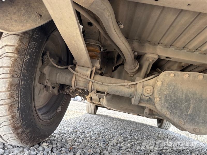 Volkswagen Caddy 2.0 TDI 122CV EURO6 4X4 Cargo Van شاحنة مقفلة