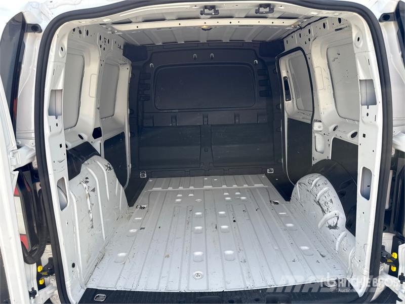 Volkswagen Caddy 2.0 TDI 122CV E6 4MOTION Cargo Van Gesloten bedrijfswagens