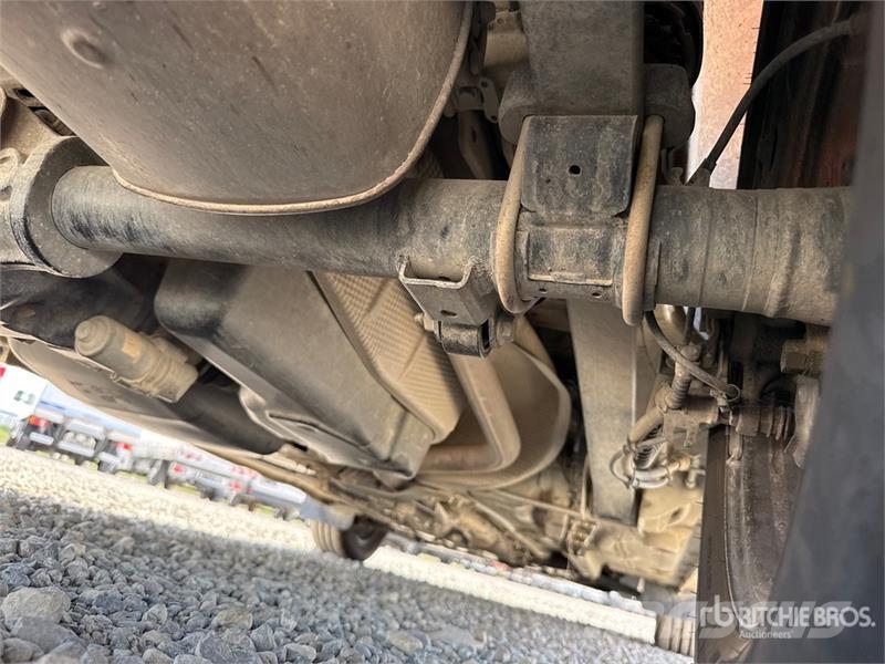 Volkswagen Caddy 2.0 TDI 122CV EURO6 4X4 Cargo Van شاحنة مقفلة