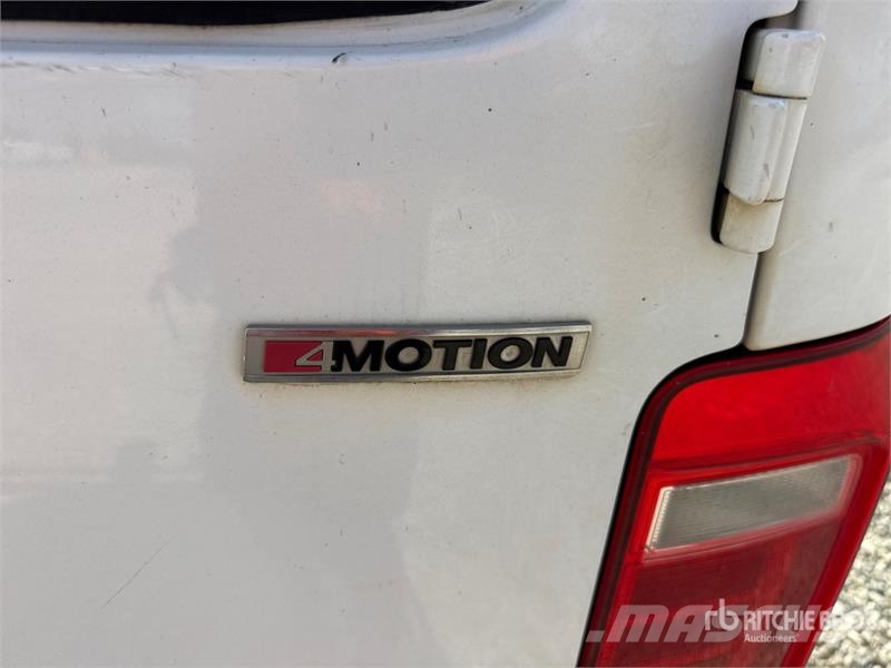 Volkswagen Caddy 2.0 TDI 122CV EURO6 4X4 Cargo Van شاحنة مقفلة