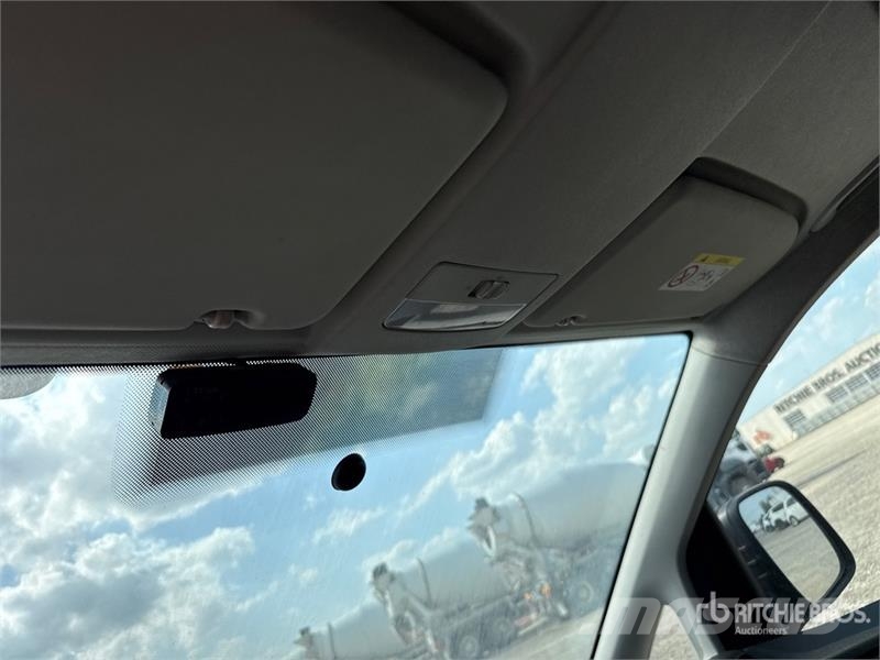 Volkswagen Caddy 2.0 TDI 122CV EURO6 4X4 Cargo Van شاحنة مقفلة