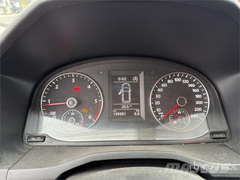 Volkswagen Caddy 2.0 TDI 122CV EURO6 4X4 Cargo Van شاحنة مقفلة