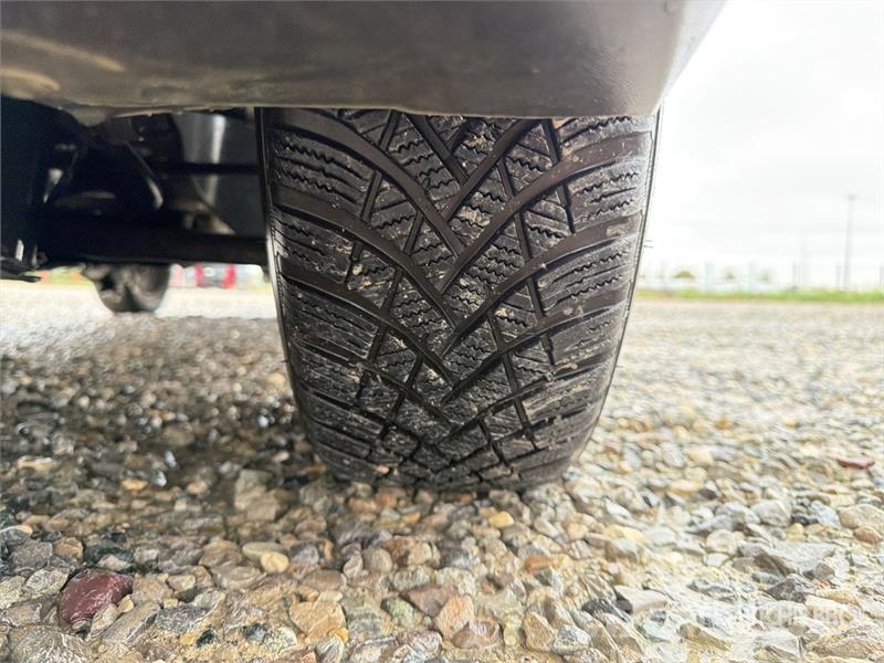 Volkswagen Caddy 2.0 TDI 122CV EURO6 4X4 Cargo Van شاحنة مقفلة