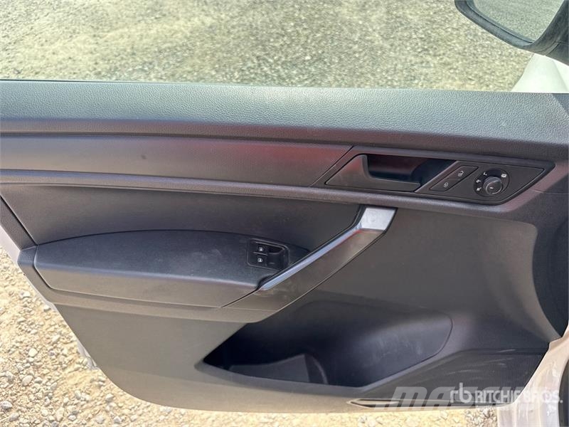 Volkswagen Caddy 2.0 TDI 122CV EURO6 4X4 Cargo Van شاحنة مقفلة