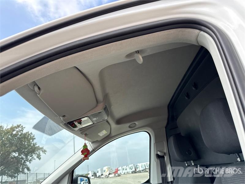 Volkswagen Caddy 2.0 TDI 122CV E6 4MOTION Cargo Van Gesloten bedrijfswagens