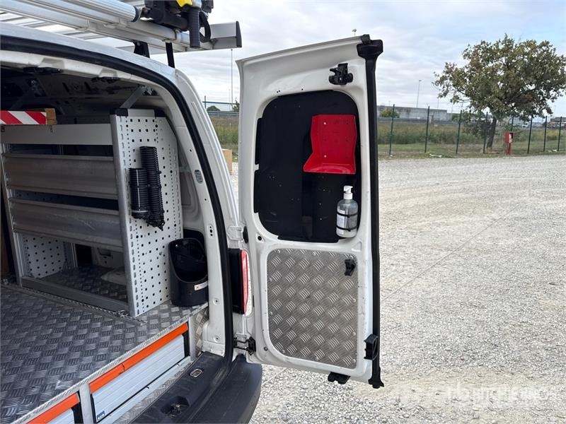 Volkswagen Caddy 2.0 TDI 122CV 4MOTION EURO 6 Cargo Van Gesloten bedrijfswagens