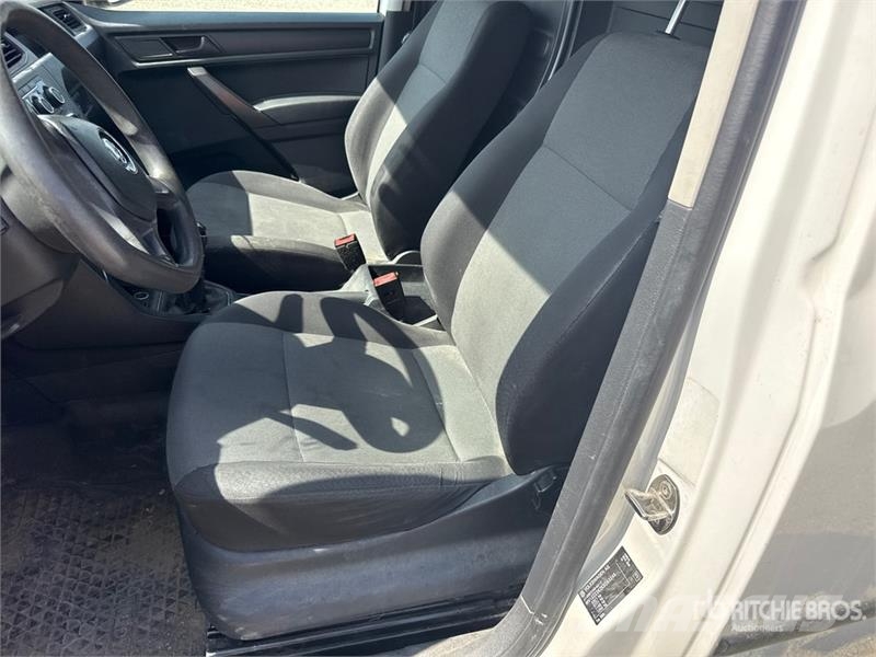 Volkswagen Caddy 2.0 TDI 122CV EURO6 4X4 Cargo Van شاحنة مقفلة