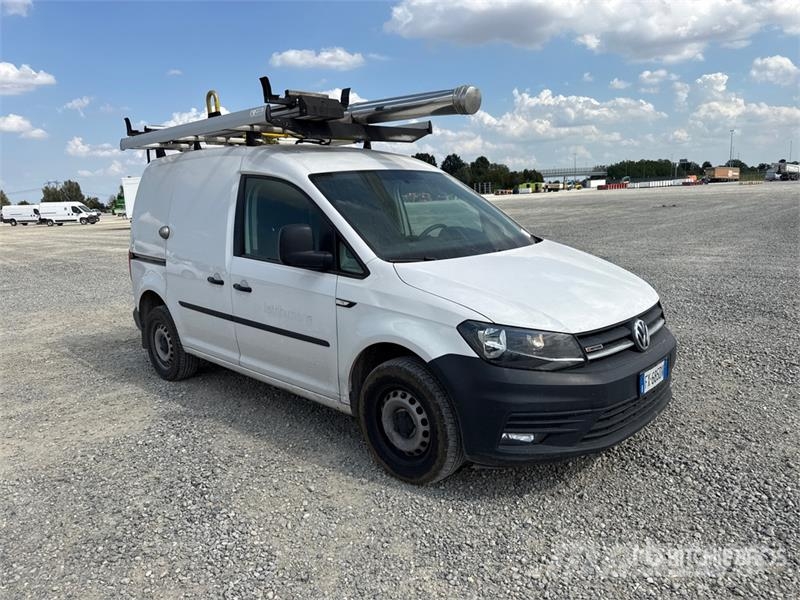 Volkswagen Caddy 2.0 TDI 122CV EURO6 4X4 Cargo Van شاحنة مقفلة