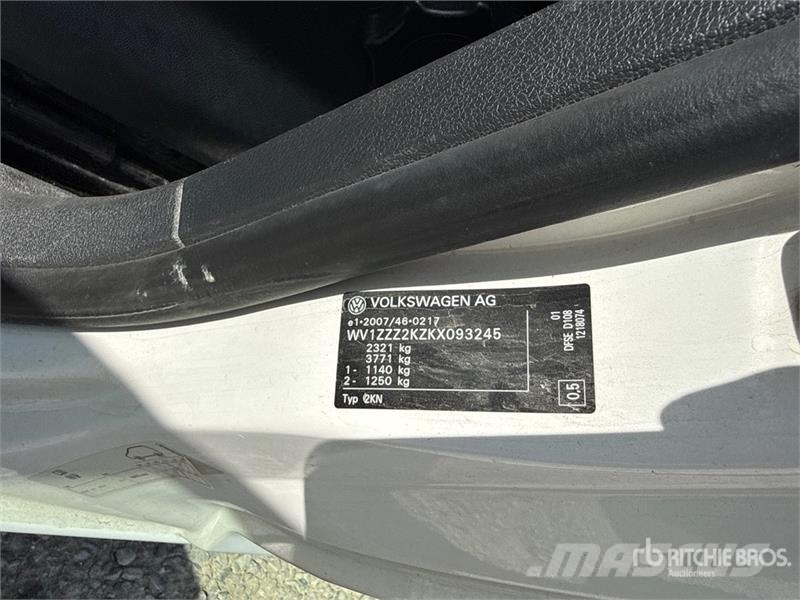 Volkswagen Caddy 2.0 TDI 122CV EURO6 4X4 Cargo Van شاحنة مقفلة