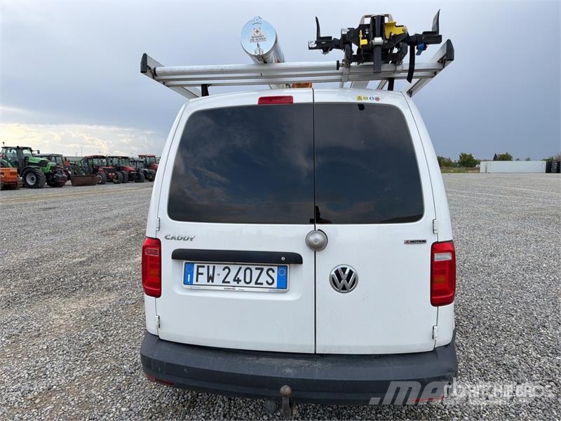 Volkswagen Caddy 2.0 TDI 122CV EURO6 4X4 Cargo Van شاحنة مقفلة
