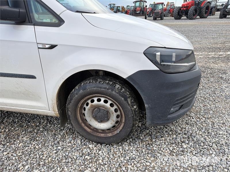 Volkswagen Caddy 2.0 TDI 122CV EURO6 4X4 Cargo Van شاحنة مقفلة