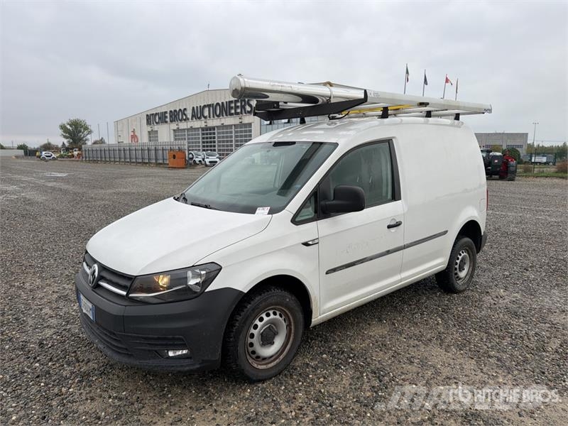 Volkswagen Caddy 2.0 TDI 122CV EURO6 4X4 Cargo Van شاحنة مقفلة