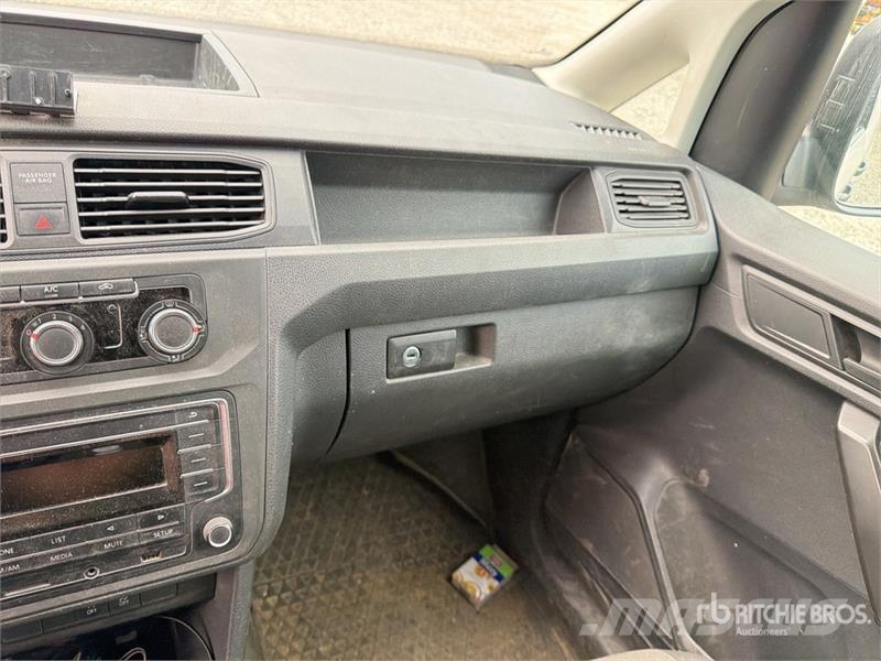 Volkswagen Caddy 2.0 TDI 122CV EURO6 4X4 Cargo Van شاحنة مقفلة