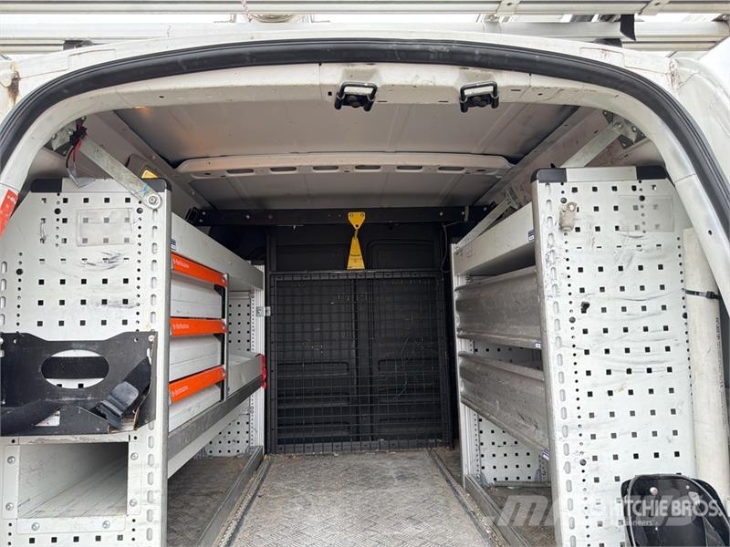 Volkswagen Caddy 2.0 TDI 122CV EURO6 4X4 Cargo Van شاحنة مقفلة
