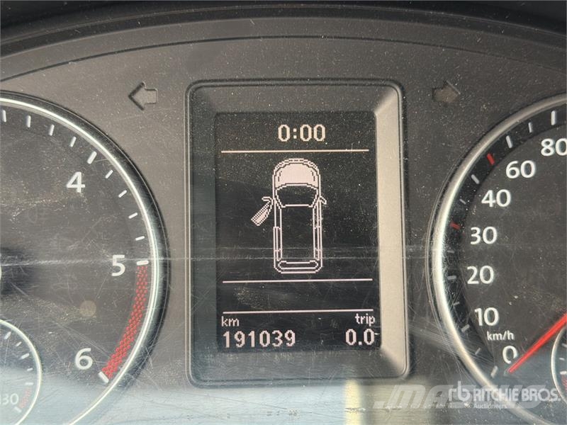 Volkswagen Caddy 2.0 TDI 122CV EURO6 4X4 Cargo Van شاحنة مقفلة