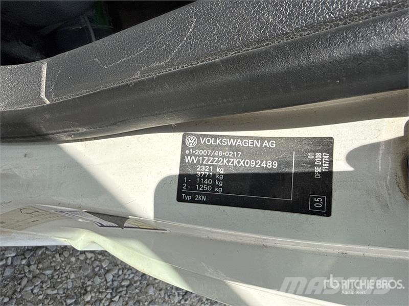 Volkswagen Caddy 2.0 TDI 122CV EURO6 4X4 Cargo Van شاحنة مقفلة