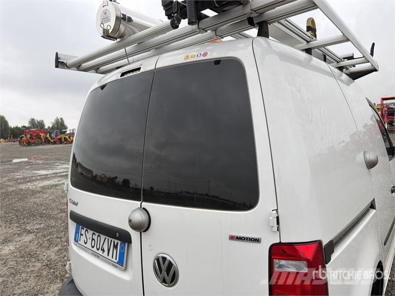 Volkswagen Caddy 2.0 TDI 122CV EURO6 4X4 Cargo Van شاحنة مقفلة