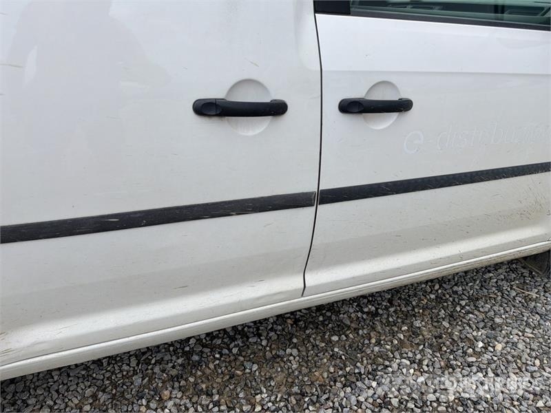 Volkswagen Caddy 2.0 TDI 122CV EURO6 4X4 Cargo Van شاحنة مقفلة