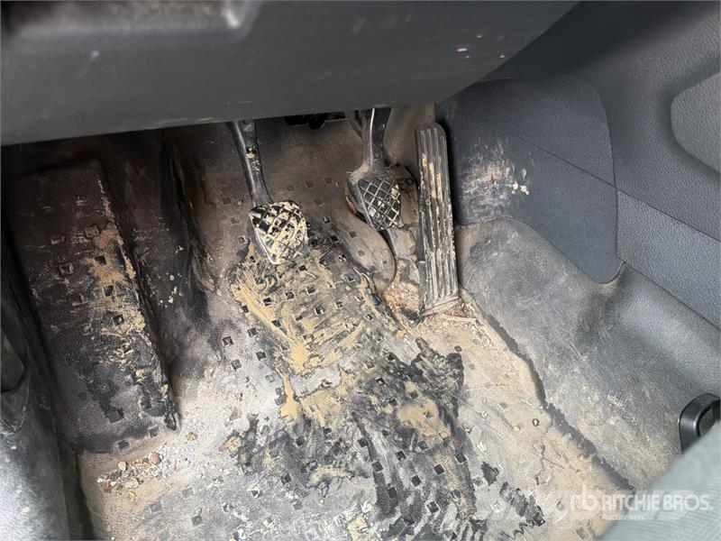 Volkswagen Caddy 2.0 TDI 122CV EURO6 4X4 Cargo Van شاحنة مقفلة