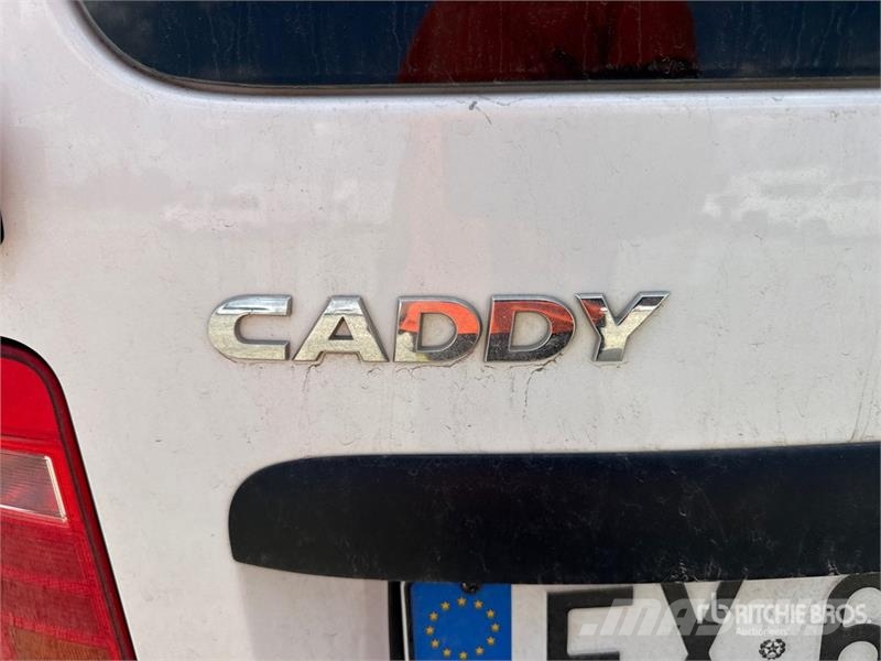 Volkswagen Caddy 2.0 TDI 122CV EURO6 4X4 Cargo Van شاحنة مقفلة