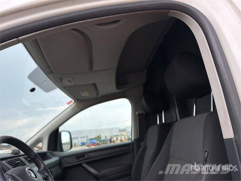Volkswagen Caddy 2.0 TDI 122CV EURO6 4X4 Cargo Van شاحنة مقفلة