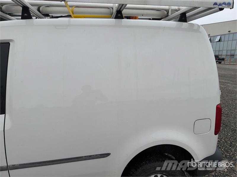 Volkswagen Caddy 2.0 TDI 122CV EURO6 4X4 Cargo Van شاحنة مقفلة