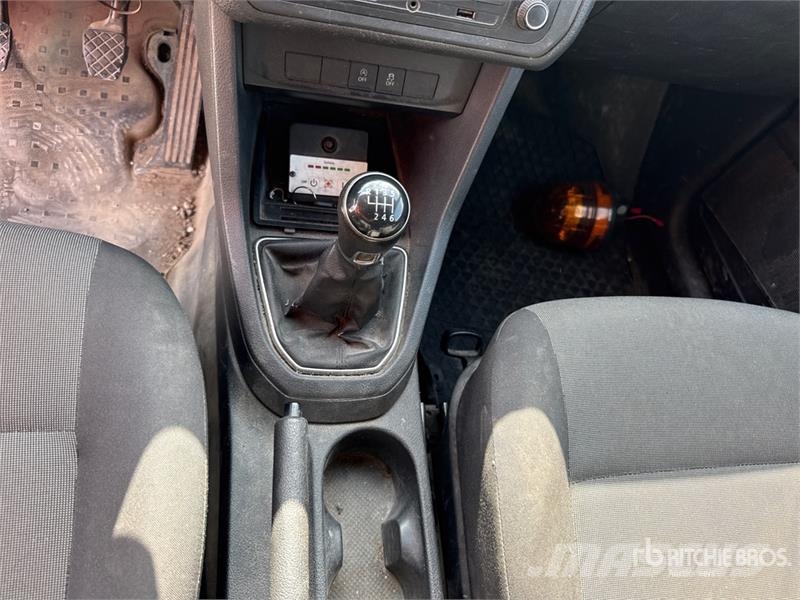 Volkswagen Caddy 2.0 TDI 122CV EURO6 4X4 Cargo Van شاحنة مقفلة