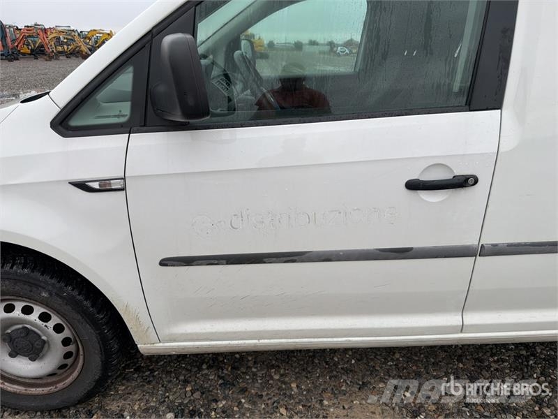 Volkswagen Caddy 2.0 TDI 122CV EURO6 4X4 Cargo Van شاحنة مقفلة
