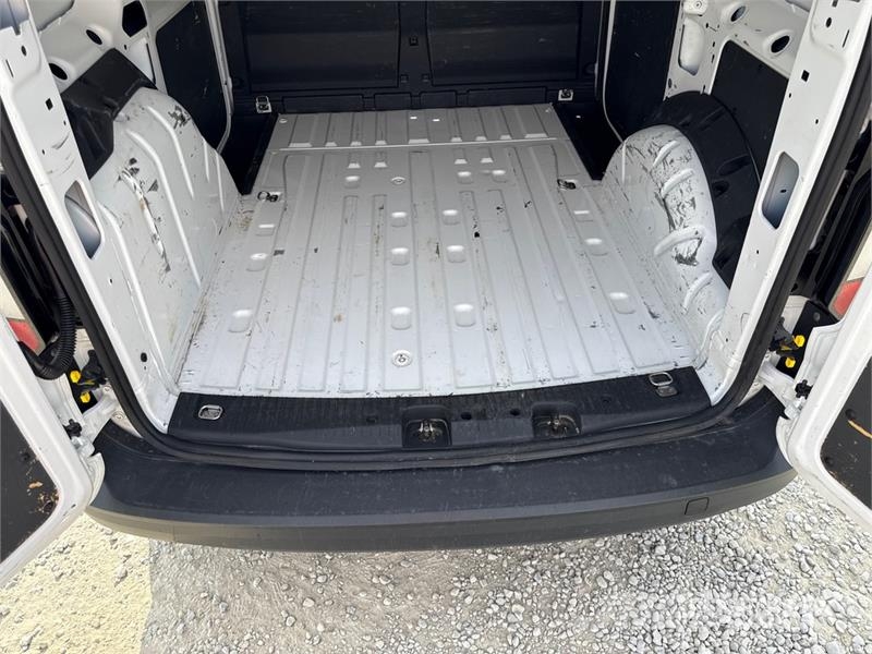 Volkswagen Caddy 2.0 TDI 122CV E6 4MOTION Cargo Van Gesloten bedrijfswagens