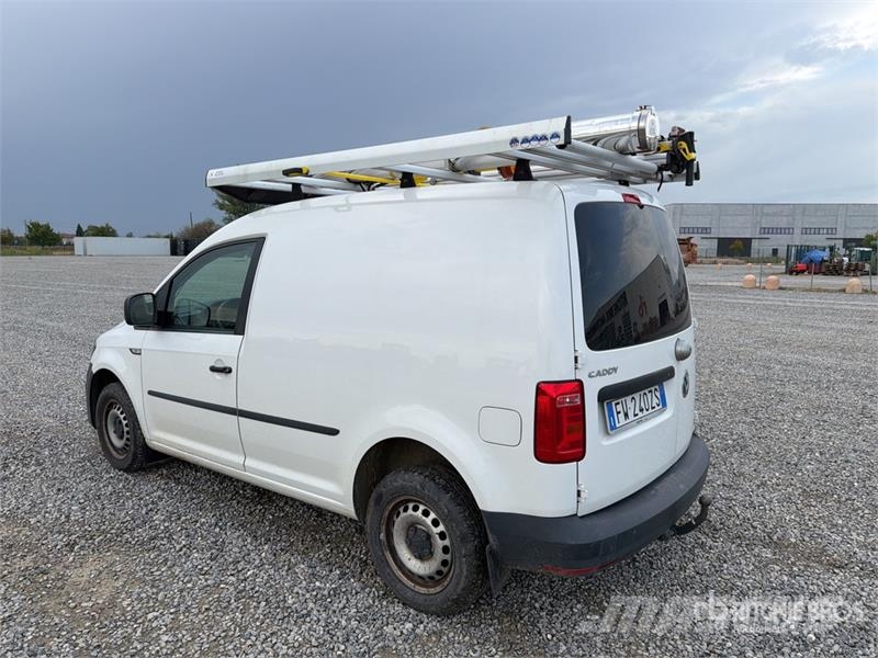 Volkswagen Caddy 2.0 TDI 122CV EURO6 4X4 Cargo Van شاحنة مقفلة