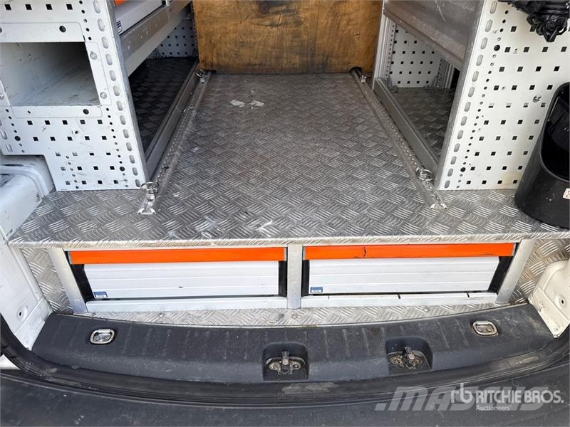Volkswagen Caddy 2.0 TDI 122CV 4MOTION EURO 6 Cargo Van Gesloten bedrijfswagens