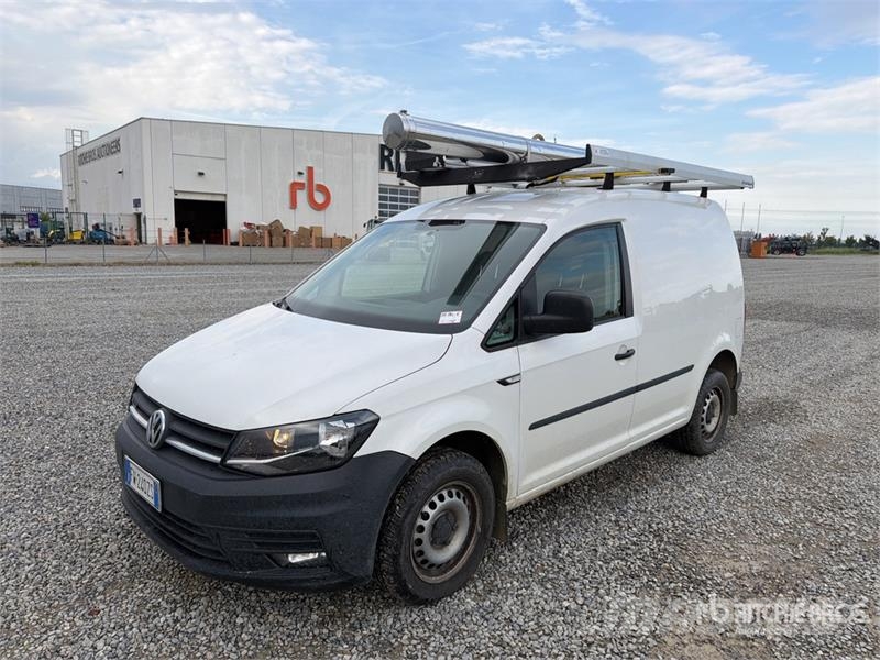 Volkswagen Caddy 2.0 TDI 122CV EURO6 4X4 Cargo Van شاحنة مقفلة