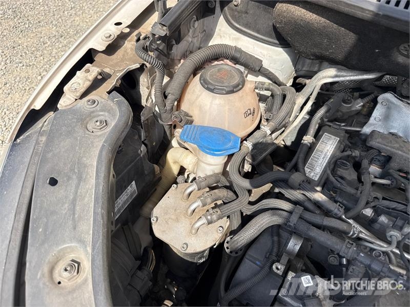 Volkswagen Caddy 2.0 TDI 122CV EURO6 4X4 Cargo Van شاحنة مقفلة