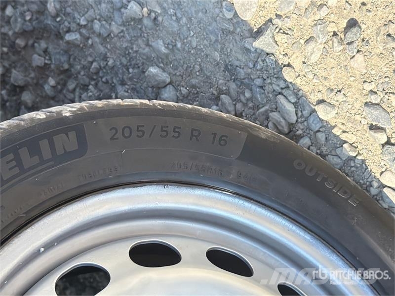 Volkswagen Caddy 4x4 Euro 6 Cargo Van Furgone chiuso
