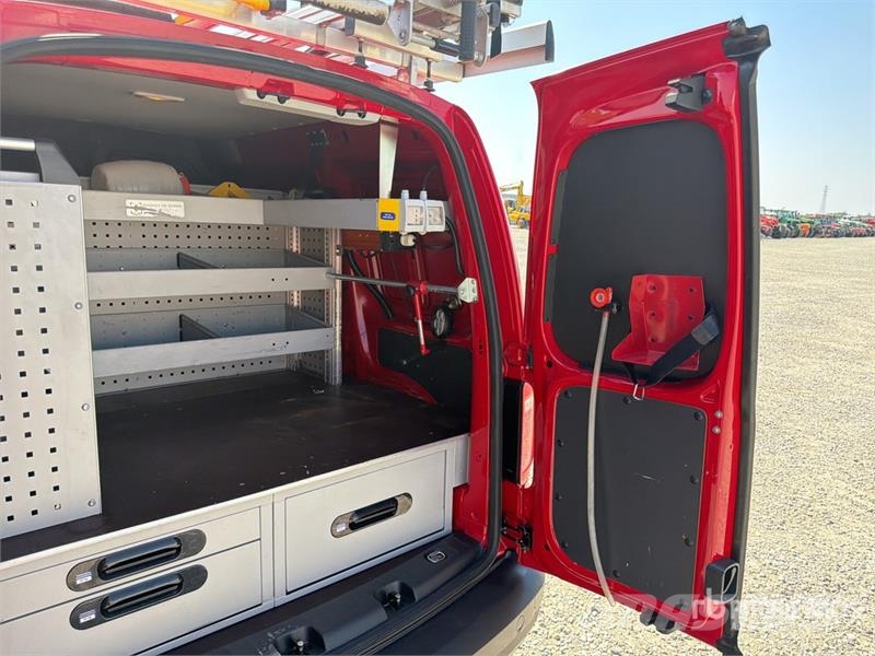 Volkswagen Caddy 4x4 Euro 6 Cargo Van Furgone chiuso