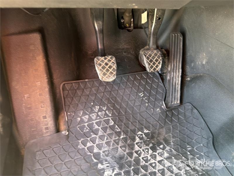 Volkswagen Caddy 4x4 Euro 6 Cargo Van Furgone chiuso