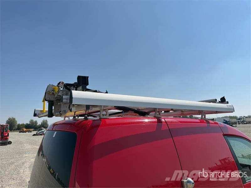 Volkswagen Caddy 4x4 Euro 6 Cargo Van Furgone chiuso