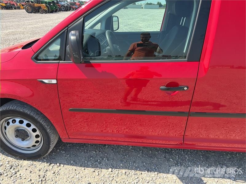 Volkswagen Caddy 4x4 Euro 6 Cargo Van Furgone chiuso