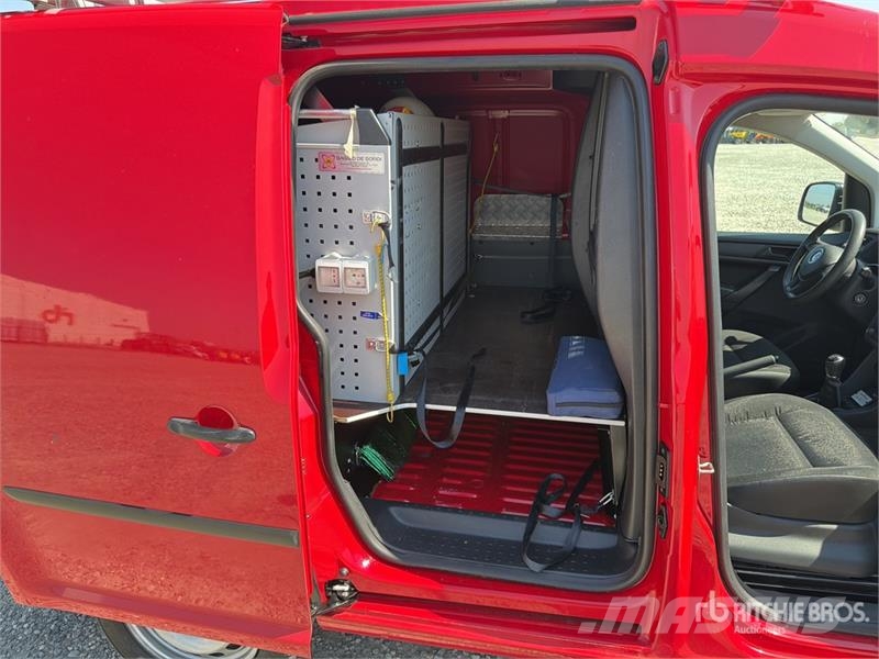 Volkswagen Caddy 4x4 Euro 6 Cargo Van Furgone chiuso
