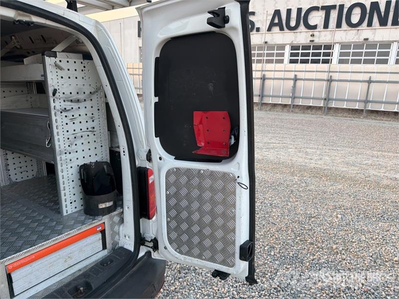 Volkswagen Caddy Cargo Van Panel vans