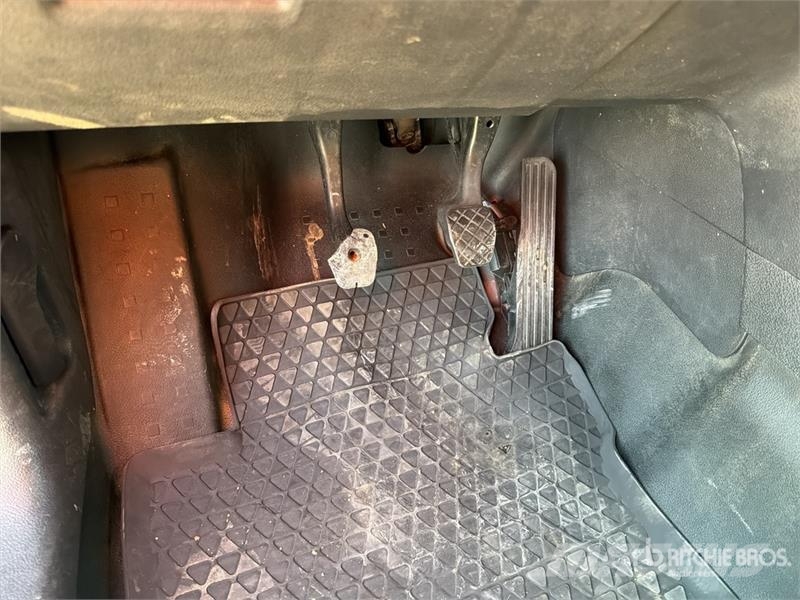 Volkswagen Caddy Cargo Van Panel vans
