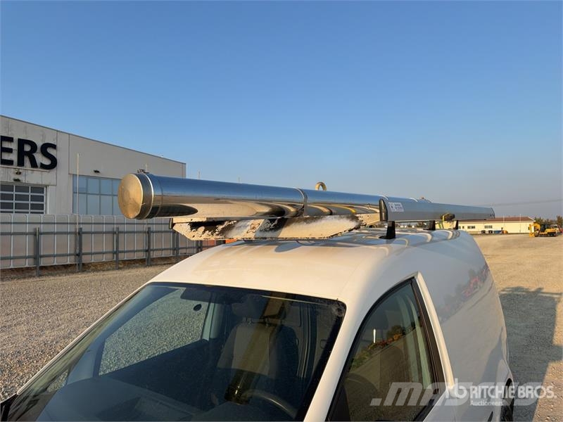 Volkswagen Caddy Cargo Van Panel vans